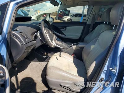 Zdjęcie 7 z 12 samochodu: 2014 TOYOTA PRIUS PLUG-IN HYBRID BASE VIN:JTDKN3DP7E3053710 - miniatura