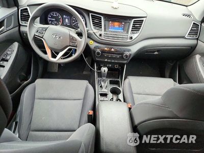 Zdjęcie 8 z 13 samochodu: 2018 HYUNDAI TUCSON SE VIN:KM8J2CA47JU806683 - miniatura
