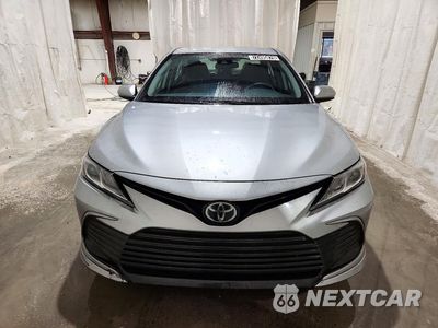 Piąte zdjęcie samochodu w środku: 2022 TOYOTA CAMRY LE VIN:4T1C11AKXNU009574 - miniatura