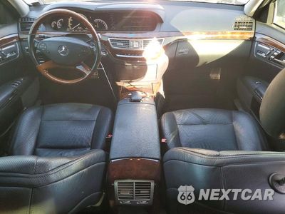 Zdjęcie 8 z 12 samochodu: 2012 MERCEDES-BENZ S 550 VIN:WDDNG7DB8CA452269 - miniatura