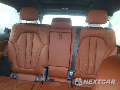 Zdjęcie 10 z 13 samochodu: 2026 BMW X7 M60I VIN:5UX33EM00T9024342 - miniatura