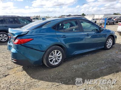 Trzecie zdjęcie samochodu z tyłu: 2025 TOYOTA CAMRY LE VIN:4T1DAACK3SU597413 - miniatura