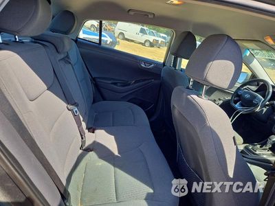 Zdjęcie 10 z 12 samochodu: 2022 HYUNDAI IONIQ SE VIN:KMHC75LCXNU268514 - miniatura