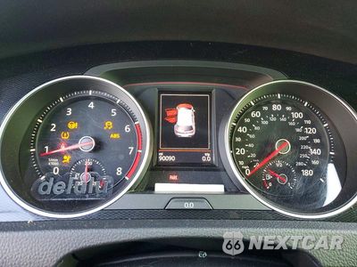 Zdjęcie 9 z 12 samochodu: 2017 VOLKSWAGEN GTI S VIN:3VW5T7AU9HM017831 - miniatura