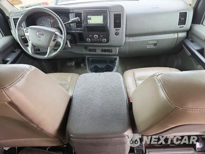 Zdjęcie 8 z 13 samochodu: 2018 NISSAN NV 3500 HD SL VIN:5BZAF0AA9JN853107 - miniatura