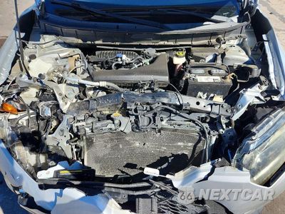Zdjęcie 12 z 13 samochodu: 2015 NISSAN ROGUE SV VIN:KNMAT2MTXFP510447 - miniatura