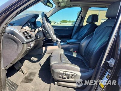 Zdjęcie 7 z 13 samochodu: 2015 BMW X5 XDRIVE50I VIN:5UXKR6C58F0J74785 - miniatura