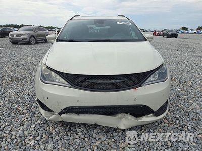 Piąte zdjęcie samochodu w środku: 2019 CHRYSLER PACIFICA LIMITED VIN:2C4RC1GG6KR715560 - miniatura