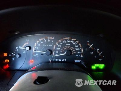 Zdjęcie 9 z 12 samochodu: 2003 FORD EXPEDITION XLT VIN:1FMFU15L53LB28305 - miniatura