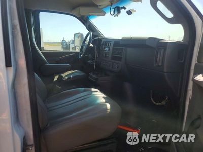 Zdjęcie 11 z 13 samochodu: 2020 CHEVROLET EXPRESS BOX TRUCK VIN:1HA6GUCG1LN010710 - miniatura