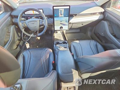 Zdjęcie 8 z 12 samochodu: 2022 FORD MUSTANG MACH-E PREMIUM VIN:3FMTK3SU6NMA02182 - miniatura