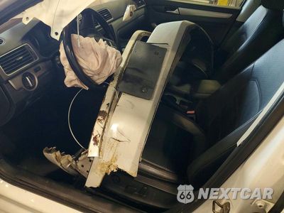 Zdjęcie 12 z 13 samochodu: 2014 VOLKSWAGEN PASSAT S VIN:1VWAT7A32EC097833 - miniatura