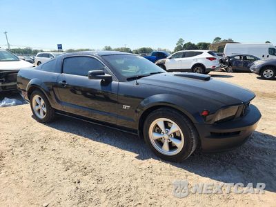 Czwarte zdjęcie samochodu z boku: 2008 FORD MUSTANG GT VIN:1ZVHT82HX85132139 - miniatura