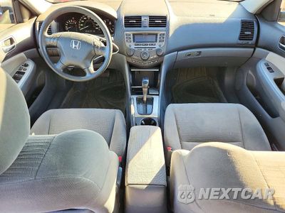Zdjęcie 8 z 12 samochodu: 2007 HONDA ACCORD EX VIN:1HGCM56767A103643 - miniatura
