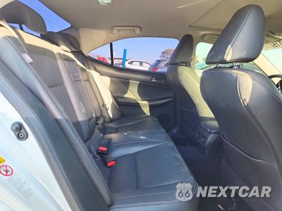 Zdjęcie 10 z 13 samochodu: 2016 LEXUS IS 200T VIN:JTHBA1D2XG5017276 - miniatura