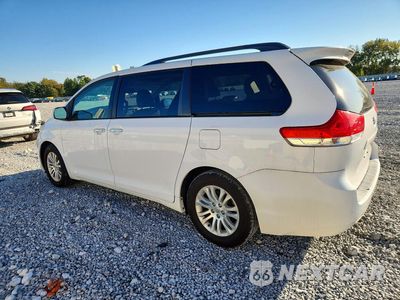 Drugie zdjęcie samochodu z przodu: 2013 TOYOTA SIENNA XLE 8-PASSENGER VIN:5TDYK3DC1DS331062 - miniatura
