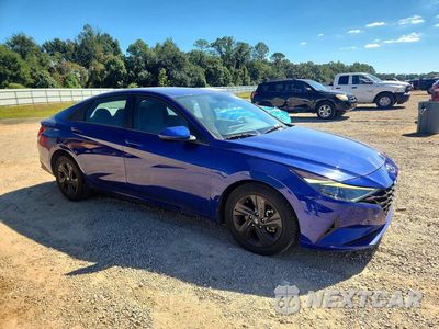 Czwarte zdjęcie samochodu z boku: 2023 HYUNDAI ELANTRA SEL VIN:5NPLM4AG5PH090165 - miniatura
