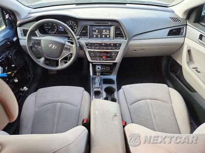 Zdjęcie 8 z 13 samochodu: 2016 HYUNDAI SONATA SE VIN:5NPE24AF4GH387823 - miniatura