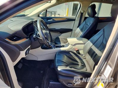 Zdjęcie 7 z 13 samochodu: 2016 LINCOLN MKC SELECT VIN:5LMCJ2D96GUJ30570 - miniatura