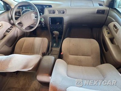 Zdjęcie 8 z 13 samochodu: 2001 TOYOTA CAMRY LE VIN:JT2BG22K910595472 - miniatura