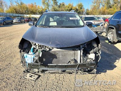 Piąte zdjęcie samochodu w środku: 2017 TOYOTA RAV4 XLE VIN:JTMWFREV1HD097070 - miniatura