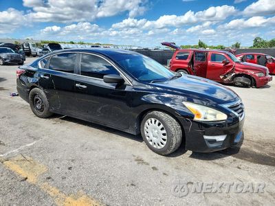 Czwarte zdjęcie samochodu z boku: 2014 NISSAN ALTIMA 2.5 VIN:1N4AL3AP0EC900076 - miniatura