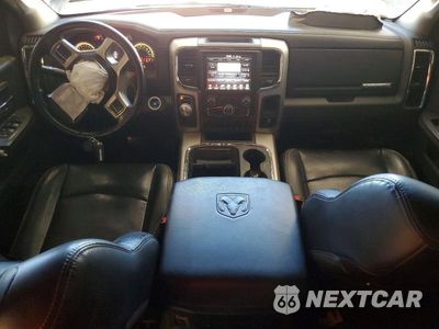 Zdjęcie 8 z 13 samochodu: 2017 RAM 1500 LARAMIE VIN:1C6RR6NT5HS805969 - miniatura