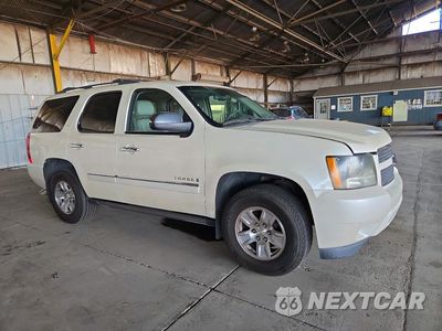Czwarte zdjęcie samochodu z boku: 2009 CHEVROLET TAHOE K1500 LTZ VIN:1GNFK33009R217050 - miniatura