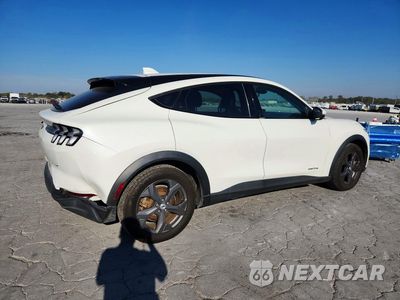 Trzecie zdjęcie samochodu z tyłu: 2021 FORD MUSTANG MACH-E SELECT VIN:3FMTK1SS1MMA49458 - miniatura
