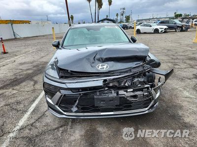 Piąte zdjęcie samochodu w środku: 2025 HYUNDAI SONATA HYBRID SEL VIN:KMHL34JJ2SA121625 - miniatura