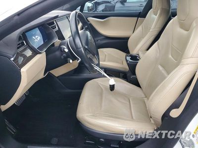 Zdjęcie 7 z 13 samochodu: 2015 TESLA MODEL S VIN:5YJSA1E42FF118651 - miniatura