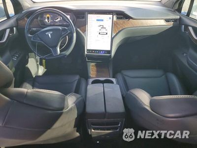 Zdjęcie 8 z 13 samochodu: 2018 TESLA MODEL X VIN:5YJXCBE26JF143484 - miniatura