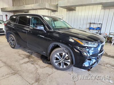 Czwarte zdjęcie samochodu z boku: 2021 TOYOTA HIGHLANDER HYBRID XLE VIN:5TDGBRCH0MS039608 - miniatura