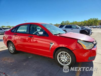 Czwarte zdjęcie samochodu z boku: 2008 FORD FOCUS SE VIN:1FAHP35N88W215015 - miniatura