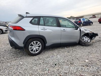 Trzecie zdjęcie samochodu z tyłu: 2022 TOYOTA COROLLA CROSS L VIN:7MUAAABG3NV040634 - miniatura