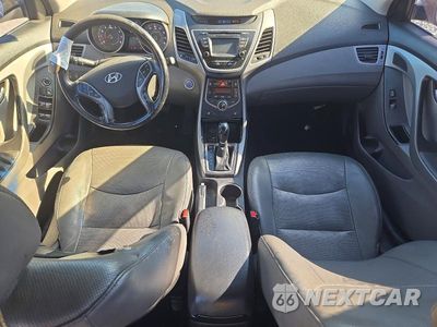 Zdjęcie 8 z 13 samochodu: 2016 HYUNDAI ELANTRA LIMITED VIN:5NPDH4AE4GH745195 - miniatura
