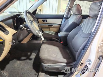 Zdjęcie 7 z 12 samochodu: 2011 KIA SOUL ! VIN:KNDJT2A2XB7715613 - miniatura