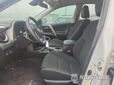 Zdjęcie 7 z 13 samochodu: 2018 TOYOTA RAV4 XLE VIN:2T3WFREV5JW420898 - miniatura