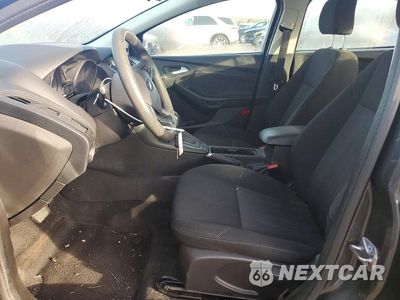 Zdjęcie 7 z 12 samochodu: 2017 FORD FOCUS SE VIN:1FADP3F24HL326567 - miniatura