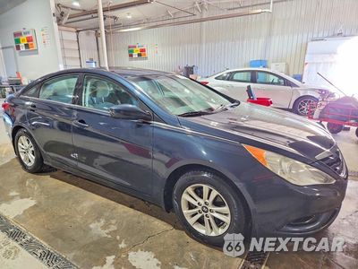 Czwarte zdjęcie samochodu z boku: 2011 HYUNDAI SONATA GLS VIN:5NPEB4AC6BH280318 - miniatura