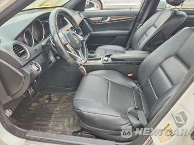 Zdjęcie 7 z 13 samochodu: 2012 MERCEDES-BENZ C 300 4MATIC VIN:WDDGF8BB4CR211220 - miniatura