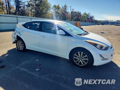 Czwarte zdjęcie samochodu z boku: 2015 HYUNDAI ELANTRA SE VIN:5NPDH4AE3FH571358 - miniatura