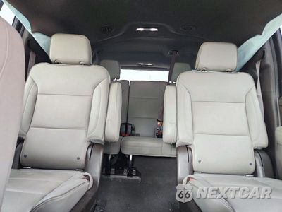 Zdjęcie 10 z 13 samochodu: 2021 GMC YUKON XL C1500 SLT VIN:1GKS1GKD4MR452859 - miniatura