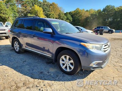 Czwarte zdjęcie samochodu z boku: 2011 TOYOTA HIGHLANDER SE VIN:5TDZK3EH8BS034267 - miniatura