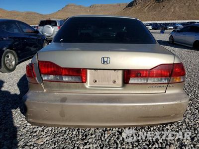 Zdjęcie 6 z 12 samochodu: 2001 HONDA ACCORD EX VIN:JHMCG66091C009278 - miniatura
