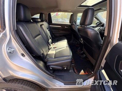 Zdjęcie 6 z 10 samochodu: 2017 TOYOTA HIGHLANDER XLE VIN:5TDKZRFH1HS508437 - miniatura