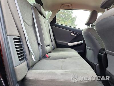 Zdjęcie 10 z 12 samochodu: 2015 TOYOTA PRIUS TWO VIN:JTDKN3DU7F0434658 - miniatura