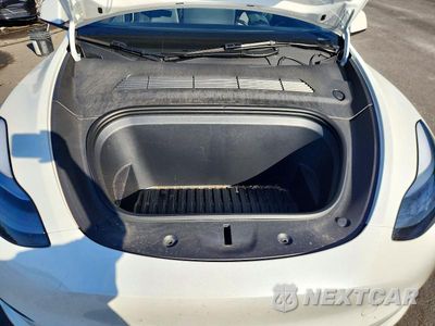 Zdjęcie 11 z 13 samochodu: 2025 TESLA MODEL Y VIN:7SAYGDEEXSF224930 - miniatura