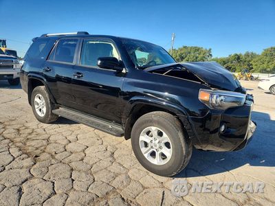 Czwarte zdjęcie samochodu z boku: 2023 TOYOTA 4RUNNER SR5 VIN:JTEMU5JR5P6139852 - miniatura