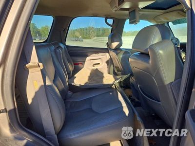 Zdjęcie 11 z 13 samochodu: 2005 GMC YUKON DENALI VIN:1GKEK63U65J153389 - miniatura